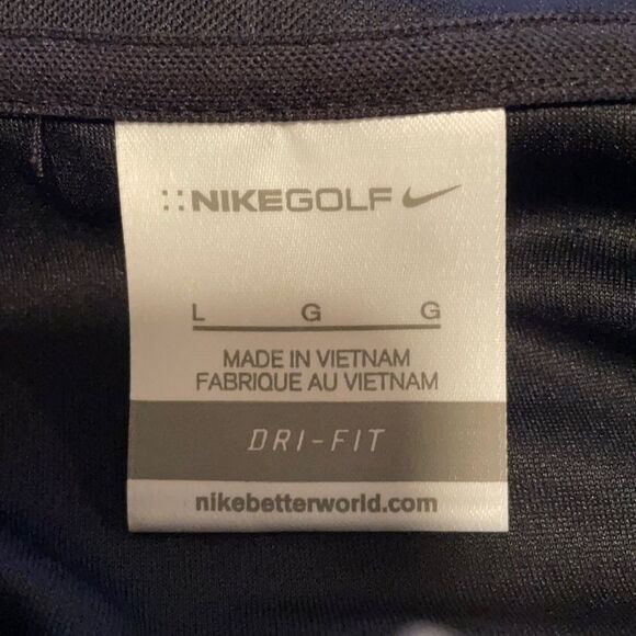 Rare find: Nike Luckstone Golf Shirt. - Picture 2 of 4